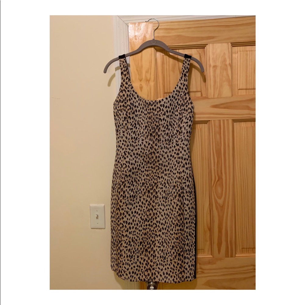 DVF bodycon. Zipper. stretch. Solid black back.
